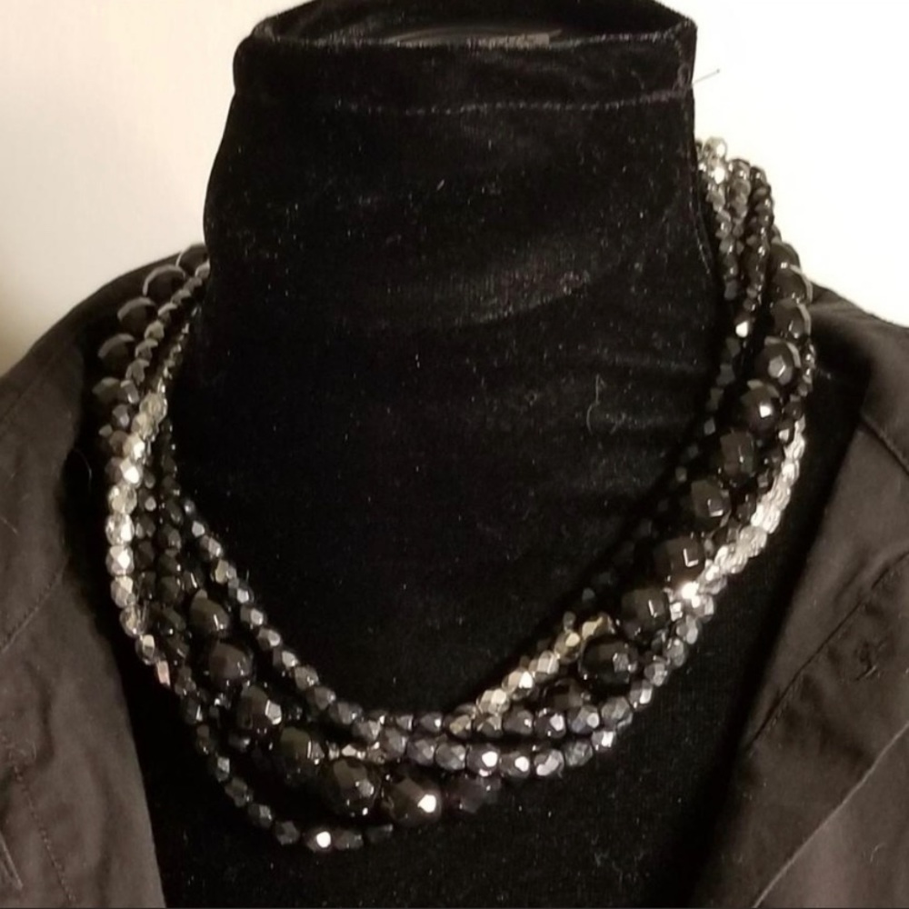 White House Black Market Beaded Necklace Jewelry